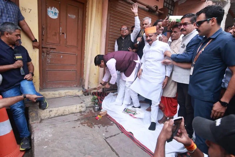 उज्जैन में खजूर वाली मस्जिद से लेकर जीवाजीगंज थाने तक रोड 32 फ़ीट चौड़ा होगा